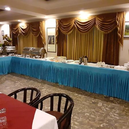 Hotel Rudra Continental Rudrapur Екстер'єр фото