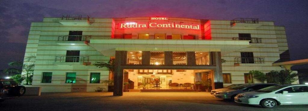 Hotel Rudra Continental Rudrapur Екстер'єр фото