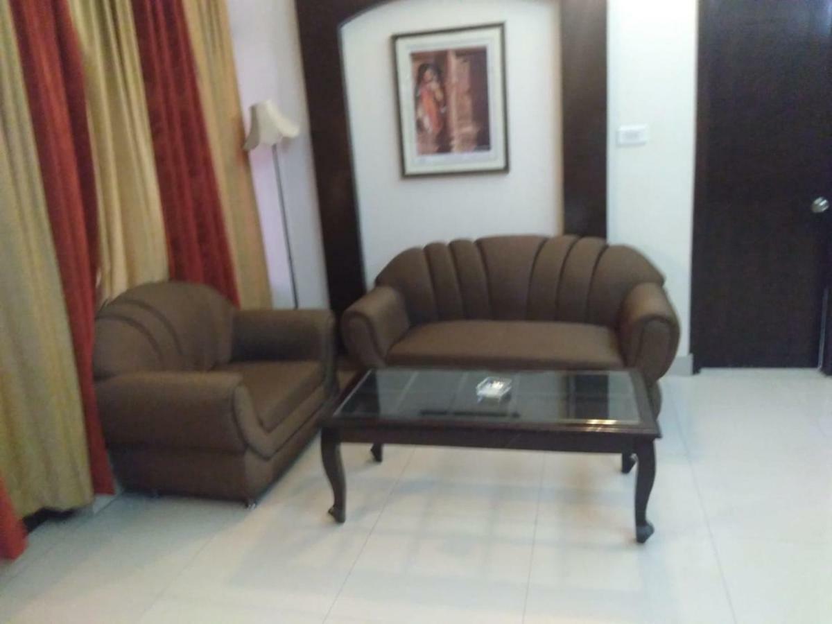 Hotel Rudra Continental Rudrapur Екстер'єр фото