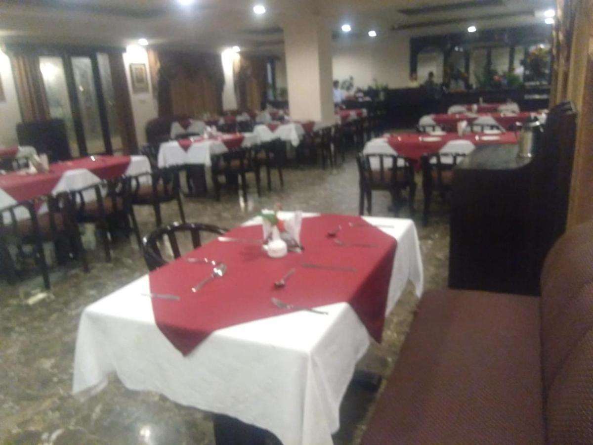 Hotel Rudra Continental Rudrapur Екстер'єр фото